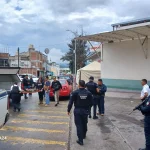 Violentos enfrentamientos, bloqueos e incendios paralizan Zitácuaro