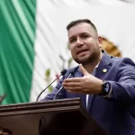 Campaña municipal en Morelia busca recuperar espacios públicos ocupados por talleres y negocios irregulares